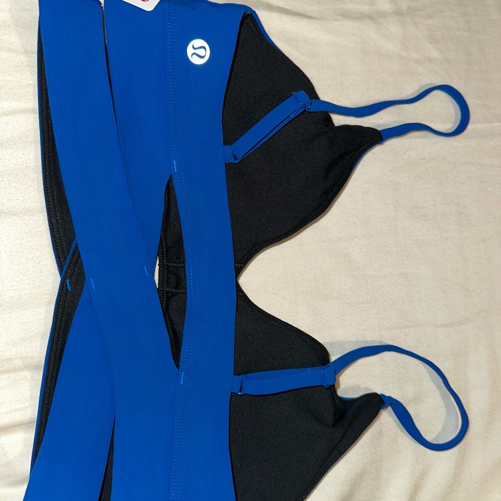 lululemon Royal Blue V Neck Crossover Sports Bra size 8 - Picture 2 of 4